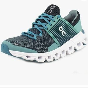 Teal Women's Cloudswift Sneakers Sz.10